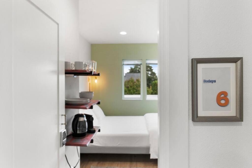 Bodhi'S Sweet Suite - Micro Studio - 91Walkscore Seattle Extérieur photo
